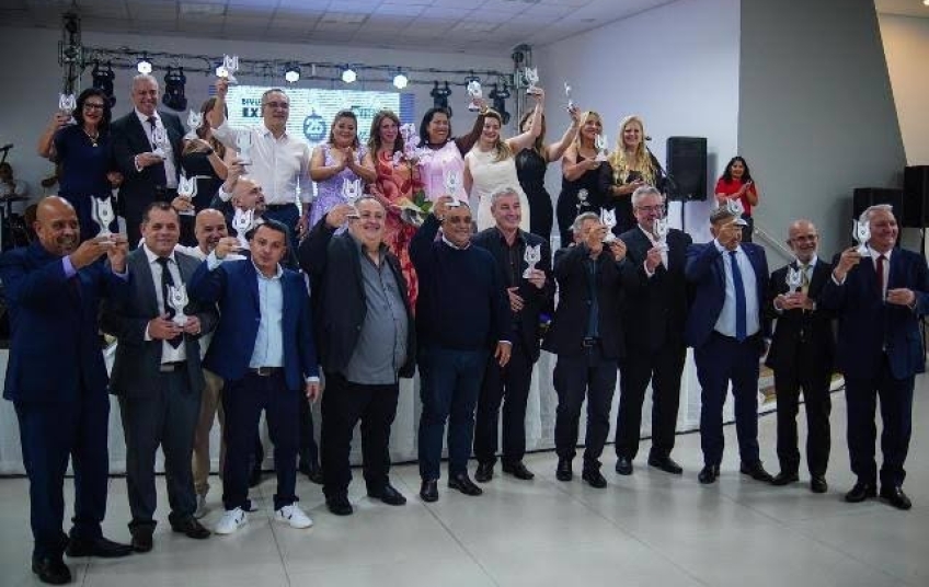 Grupo Exata & Evolução celebra 26 anos com o Prêmio Destaque 2026