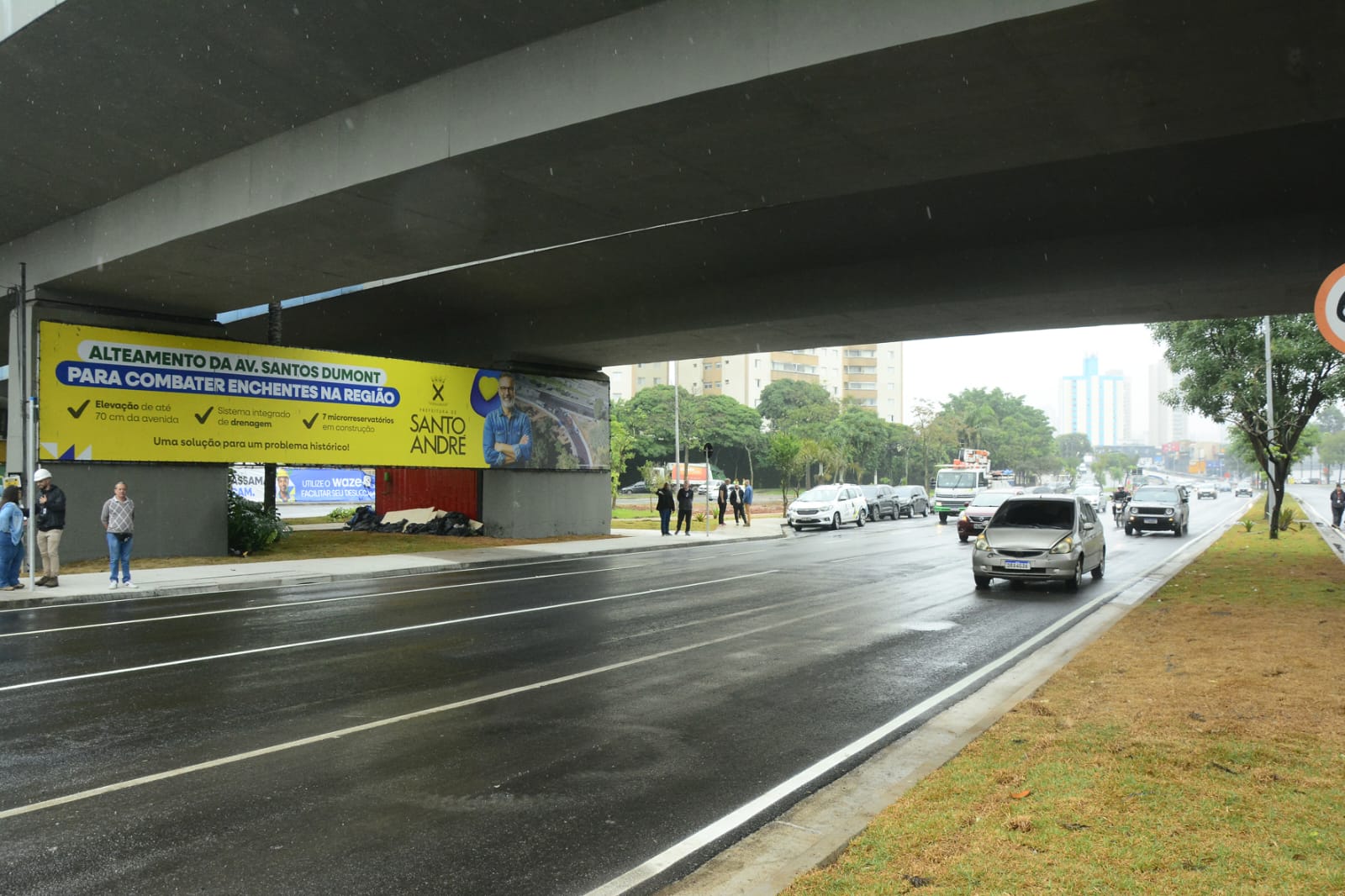 Santo André antecipa obras e finaliza alteamento da Avenida Santos Dumont