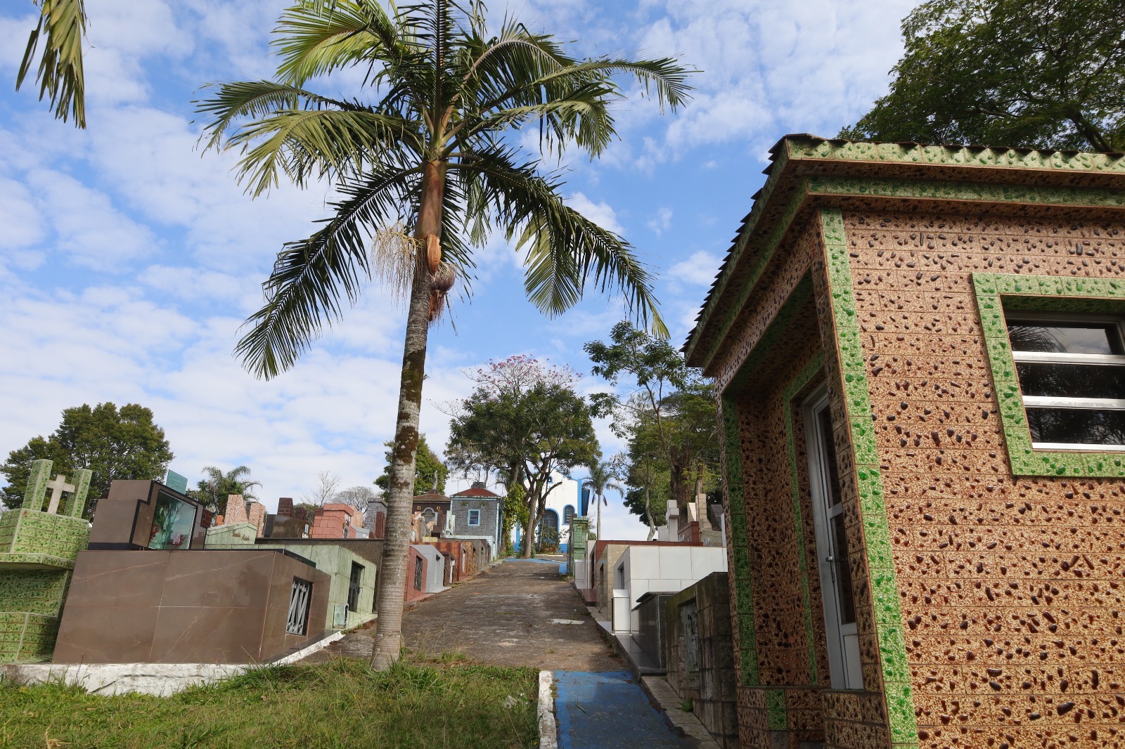 Abre e fecha em Mauá no Feriado de Finados