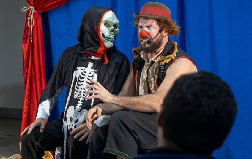 Cine Theatro Carlos Gomes celebra Dia das Crianças como espetáculo circense “La Confusion”