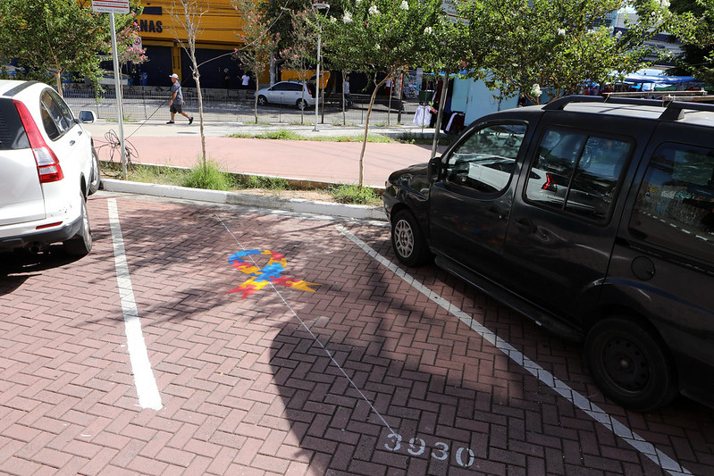 DIADEMA DESENVOLVE PROJETO DE VAGAS DE ESTACIONAMENTO PARA AUTISTAS