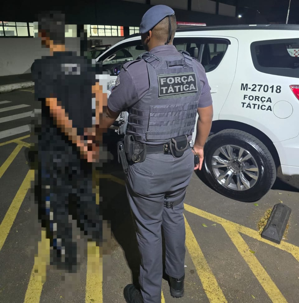 POLÍCIA MILITAR PRENDE INDIVÍDUO PROCURADO PELA JUSTIÇA