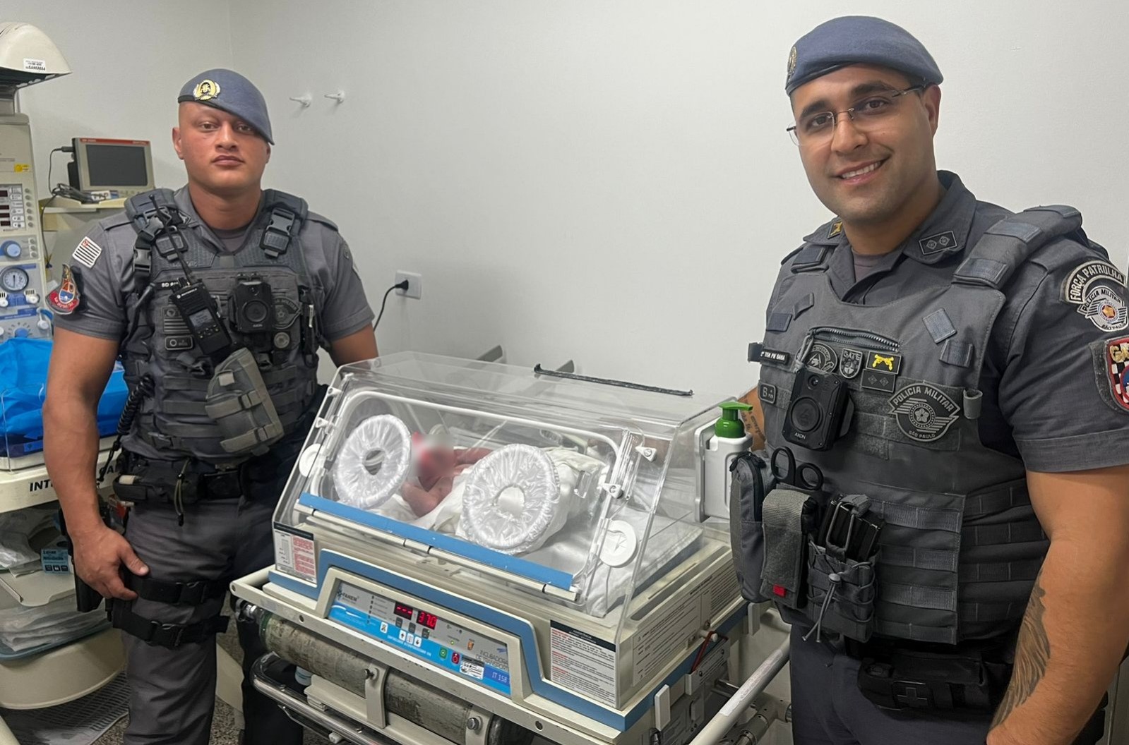 Polícia Militar realiza parto de emergência em praça da zona norte da capital