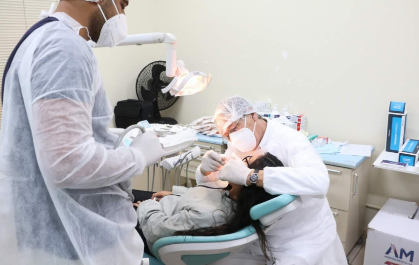 Caravana da Saúde inicia produção de próteses dentárias para 8.300 moradores de São Bernardo