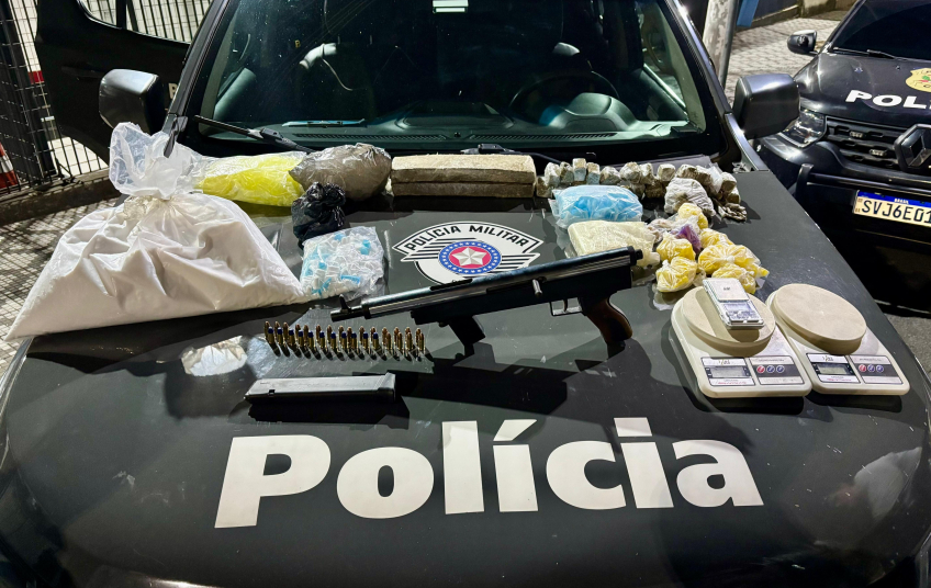 Homem é preso com submetralhadora em casa no interior de SP