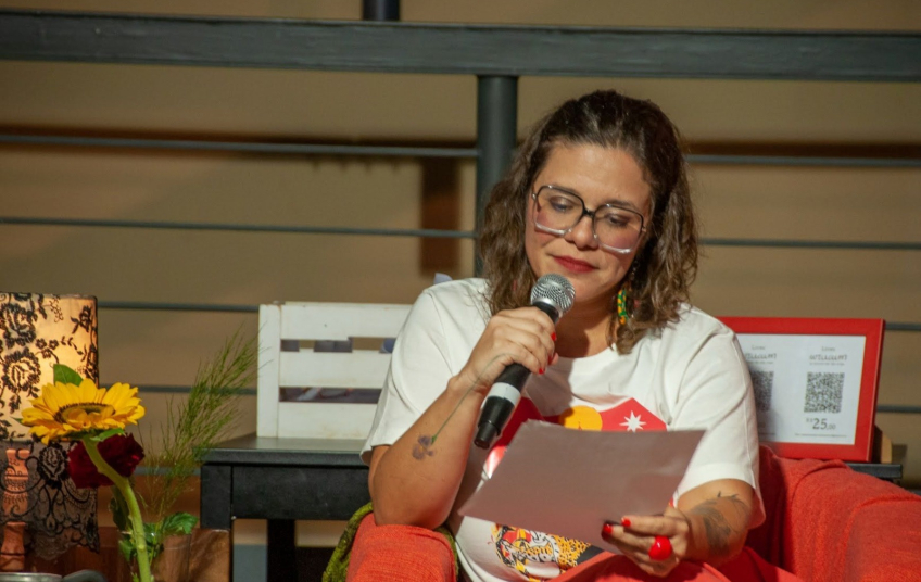 Casa da Palavra recebe lançamento de livros da atriz Lígia Helena