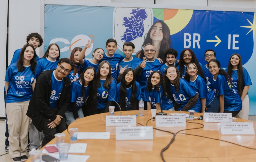 Primeiros alunos do Conecta SBC embarcam para intercâmbio na Irlanda nesta sexta