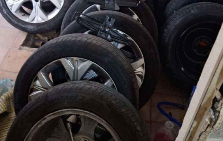 Polícia prende receptador de rodas furtadas de carros em SP