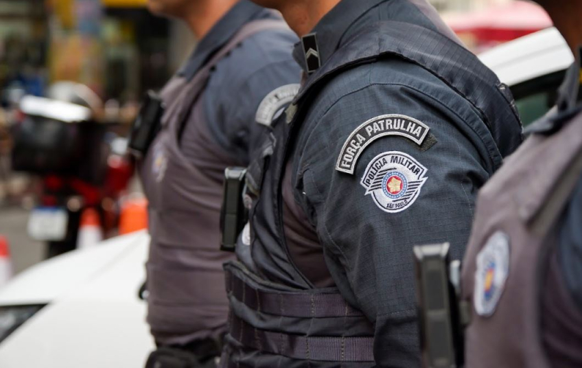 Mulher é presa com mais de 150 kg de folhas de cocaína em ônibus no centro de SP