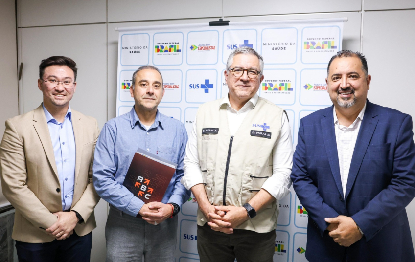 Os prefeitos do Grande ABC estiveram em Brasília para avançar nas tratativas das bases do SAMU - Foto: Ministério da Saúde