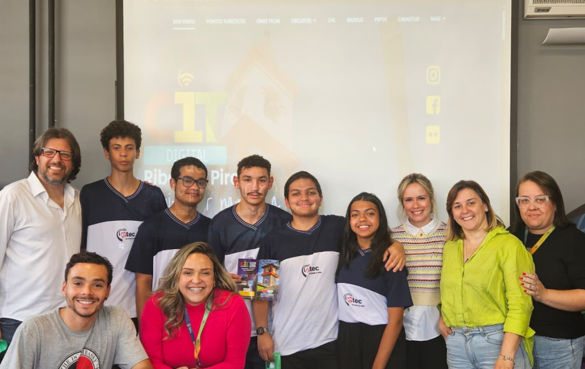 Equipe de Turismo de Ribeirão Pires recebe alunos da Etec de Rio Grande da Serra