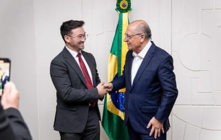 Governo Federal anuncia novas moradias, telemedicina e ônibus escolares para Rio Grande da Serra