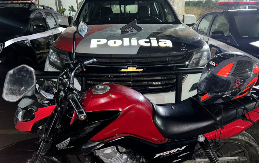 AÇÃO RÁPIDA DA PM PRENDE DOIS HOMENS NA ZONA SUL APÓS ROUBO DE VEÍCULO 