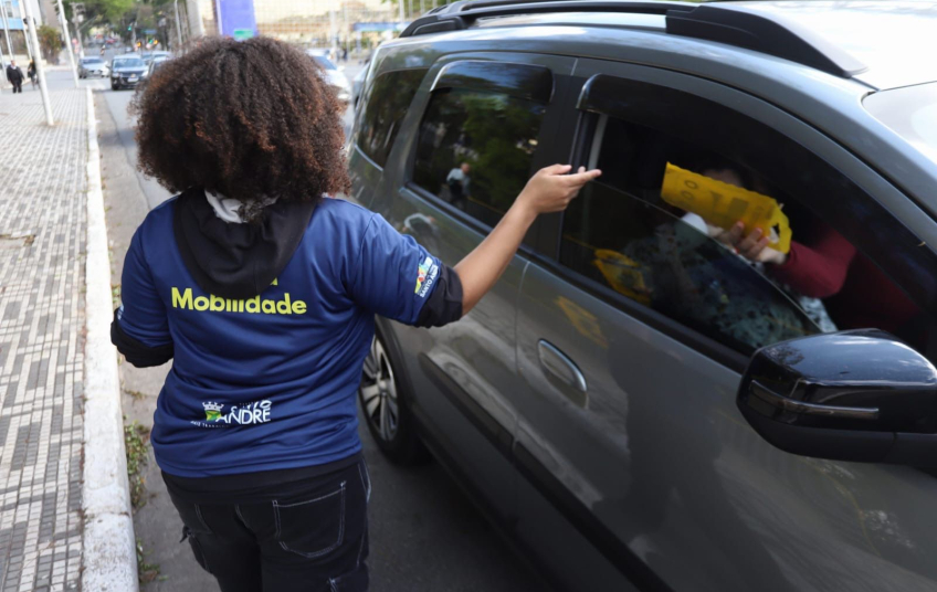 Santo André instala pórticos com mensagens educativas para um trânsito mais seguro