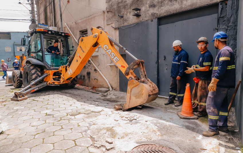 Em parceria com a Sabesp, São Bernardo inicia obras de pavimentação asfáltica na Vila Chaminé, região do Nova Petrópolis  