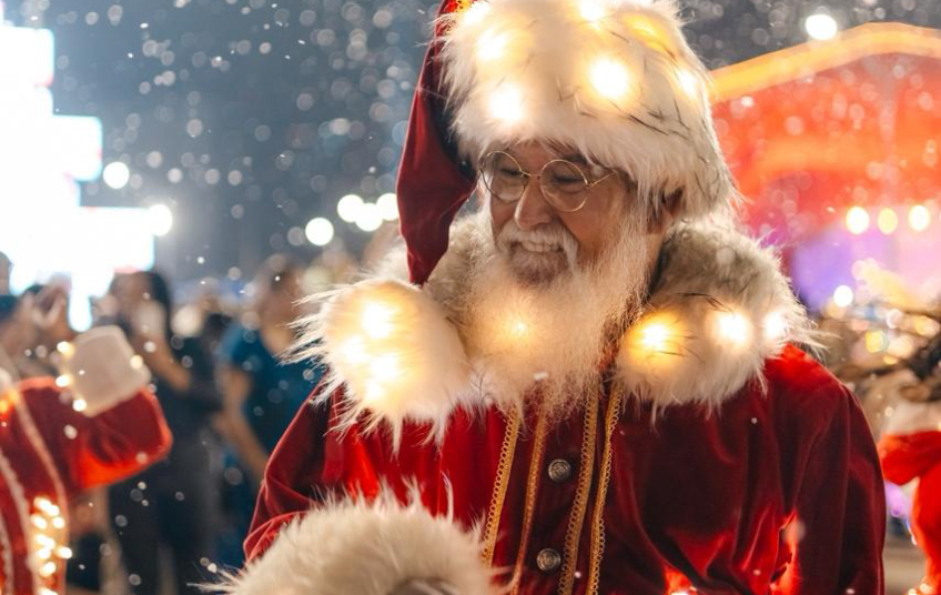 Papai Noel e personagens trazem dose extra de magia ao Natal Iluminado de São Bernardo