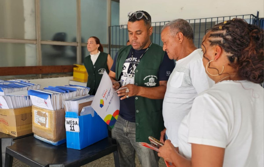 Mutirão para entrega de escrituras marca última edição da Caravana da Regularização Fundiária de São Bernardo em 2025