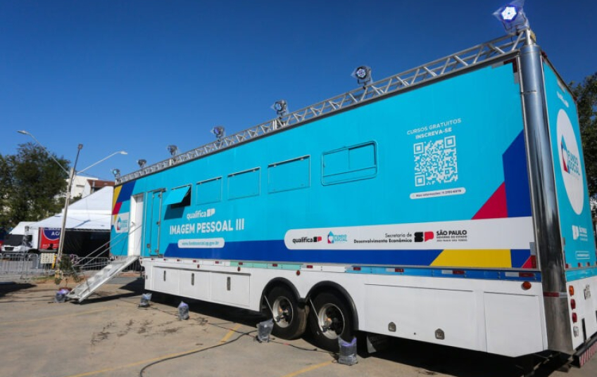 Ribeirão Pires recebe Carreta do Caminho da Capacitação para cursos gratuitos de costura e modelagem