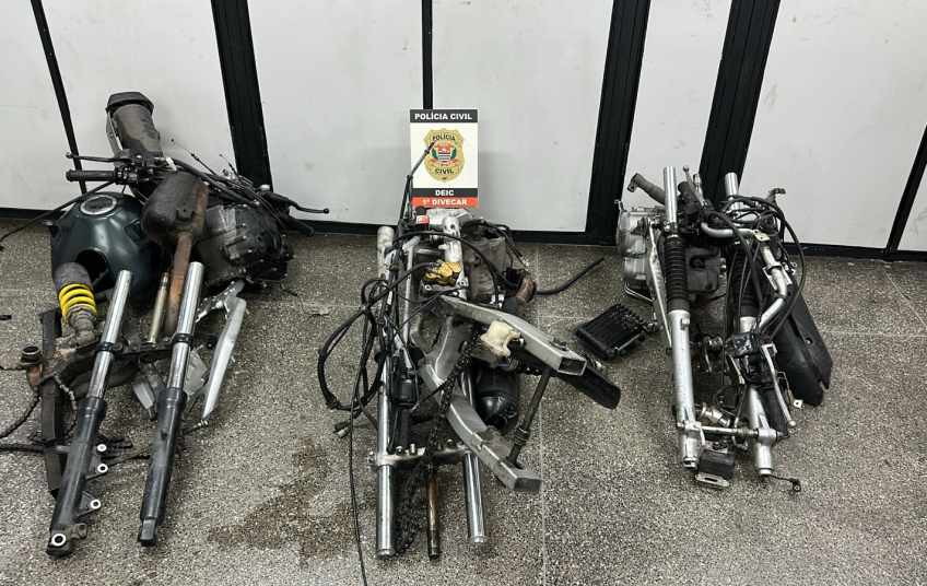 Mulher usava cadeirinha de bebê para entregar peças de motos furtadas em SP