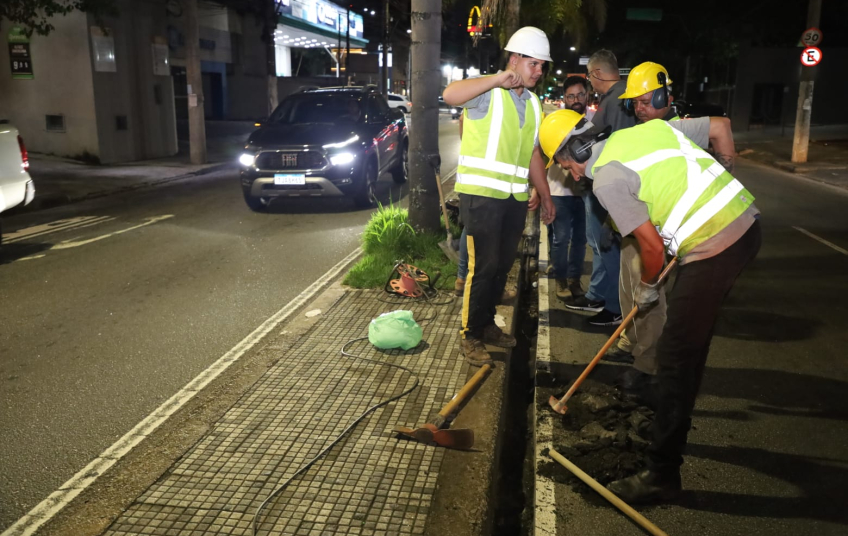 Avenida Dom Pedro II recebe obras para modernizar sistema de iluminação