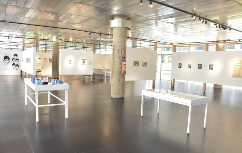 Auxiliar de limpeza participa de exposição Mentorias com fotos artísticas do Paço de Santo André